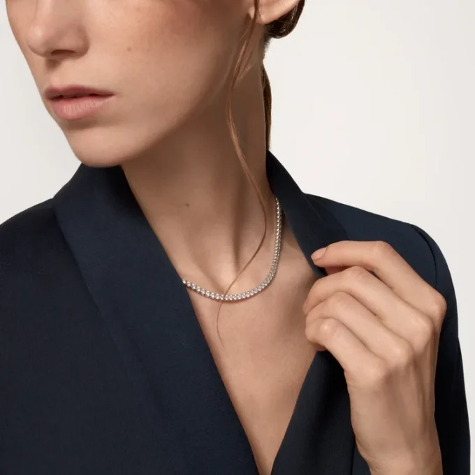 Lignes Essentielles Necklace, Brilliant-Cut Diamonds