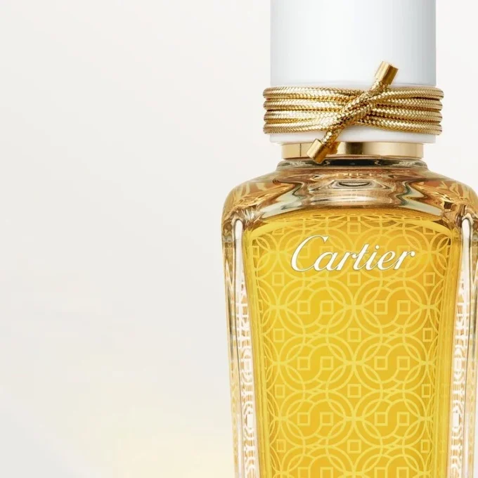 Oud & Pink Perfume – Les Heures Voyageuses | Cartier Oud & Pink Perfume – Les Heures Voyageuses | Cartier