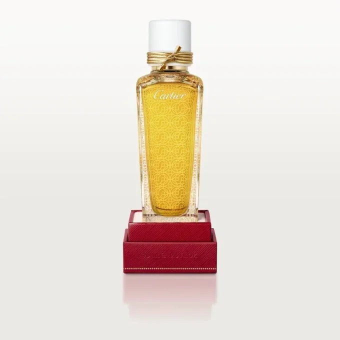Oud & Pink Perfume – Les Heures Voyageuses | Cartier Oud & Pink Perfume – Les Heures Voyageuses | Cartier