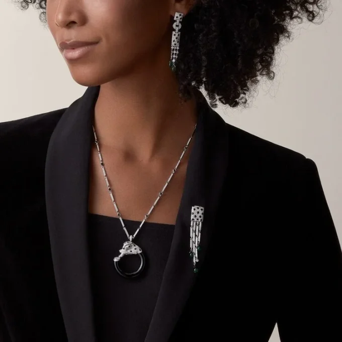 Panthere De Cartier Earrings – White Gold, Emeralds, Onyx, Diamonds – Cartier Panthere De Cartier Earrings – White Gold, Emeralds, Onyx, Diamonds – Cartier