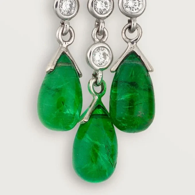 Panthere De Cartier Earrings – White Gold, Emeralds, Onyx, Diamonds – Cartier Panthere De Cartier Earrings – White Gold, Emeralds, Onyx, Diamonds – Cartier