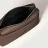 Pouch, Must