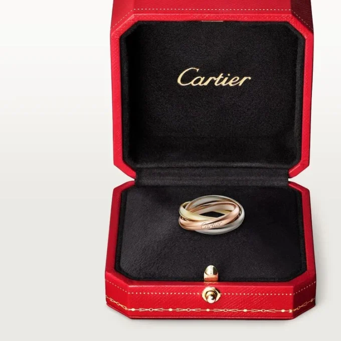 Trinity Ring in Tricolor Gold, Classic Model | Cartier Us